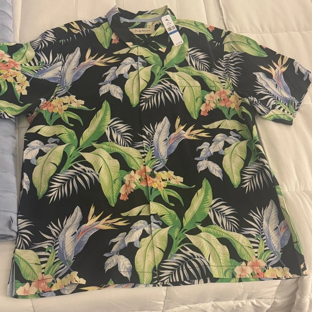 Tommy Bahama Leafy Green and Blue Shirt - Picture 3 of 11